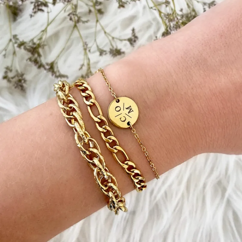 Finaste Armband 3 initialen met mini muntje goud kleurig Sale
