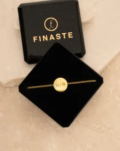 Finaste Armband 2 initials exclusive goudkleurig Sale