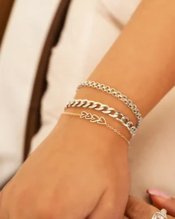 Finaste Armband love hearts Clearance