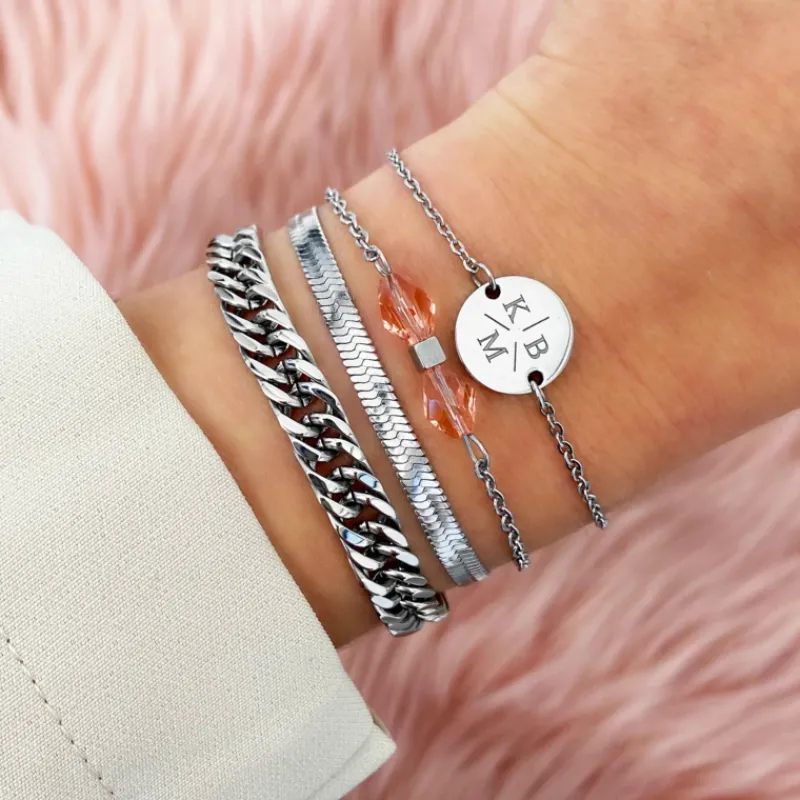 Finaste Armband Met Drie Letters Fashion
