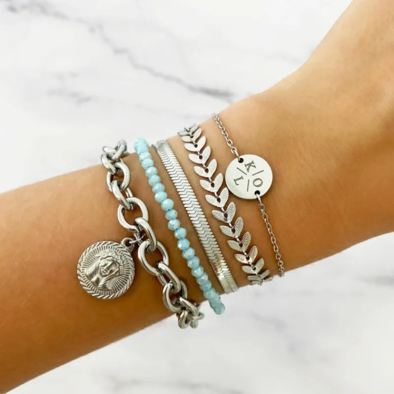 Finaste Armband Met Drie Letters Fashion