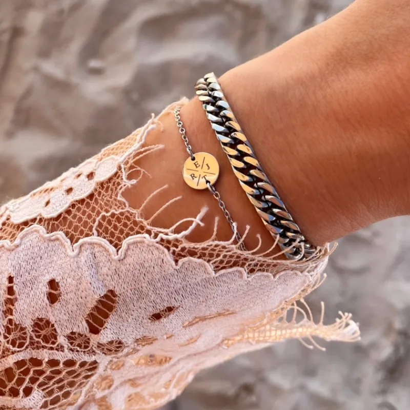 Finaste Armband Met Vier Initialen Clearance