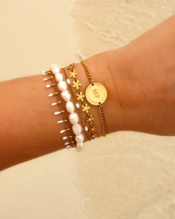 Finaste Armband Met Witte Bolletjes Goudkleurig Discount