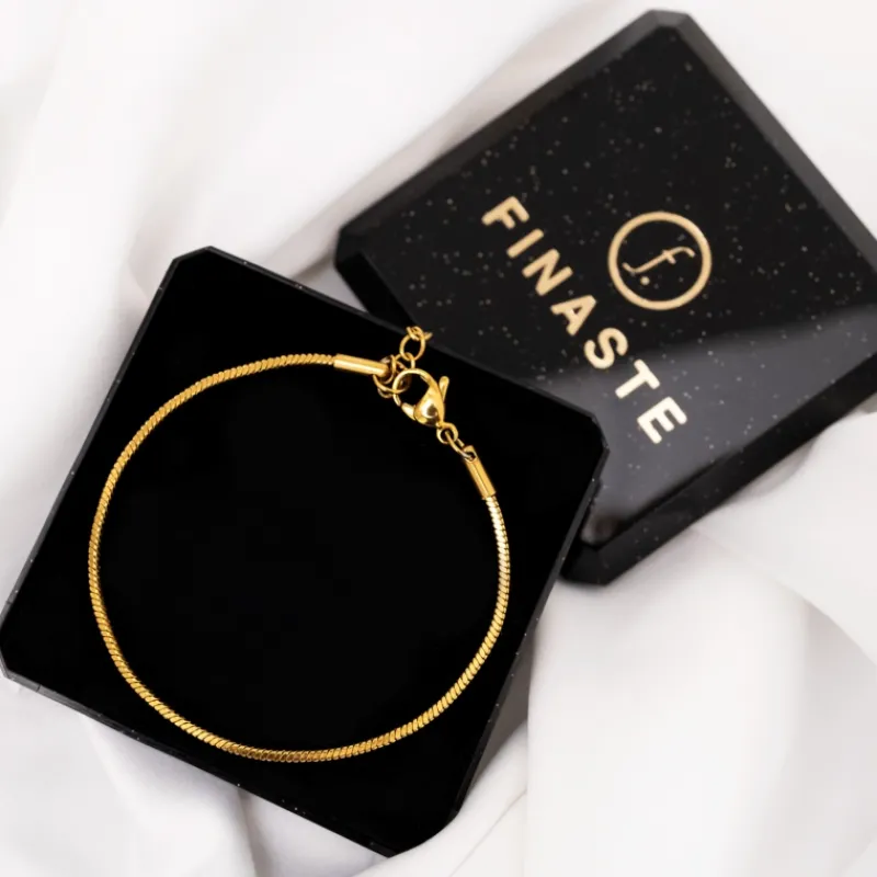 Finaste Armband mini snake chain goudkleurig Sale
