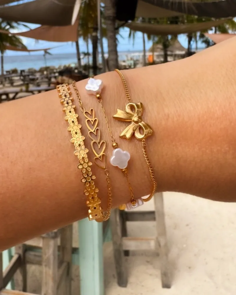 Finaste Bangle met bloemetjes goudkleurig Sale