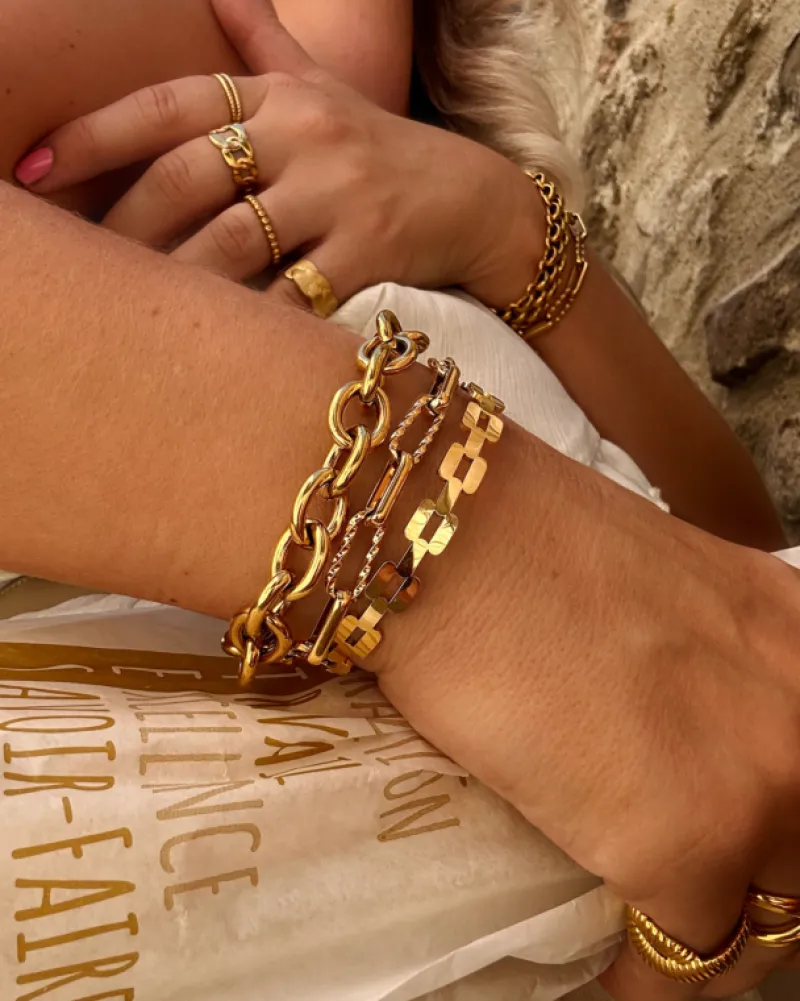 Finaste Big chain link bracelet goldplated Fashion