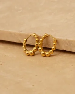 Finaste Boho oorringetjes dots goudkleurig Fashion