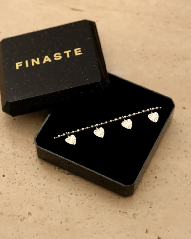Finaste Bolletjes ketting met hartjes New