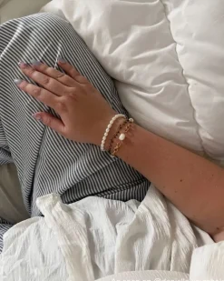 Finaste Chain and pearl bracelet goudkleurig Online