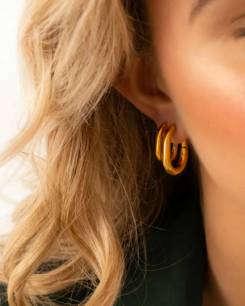 Finaste Chunky oval hoop earrings goldplated New