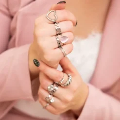 Finaste Chunky ring croissant Sale