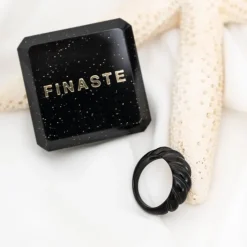Finaste Chunky Ring Croissant Zwart Online