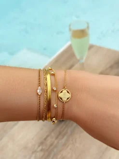 Finaste Clover armband graveren goudkleurig Online