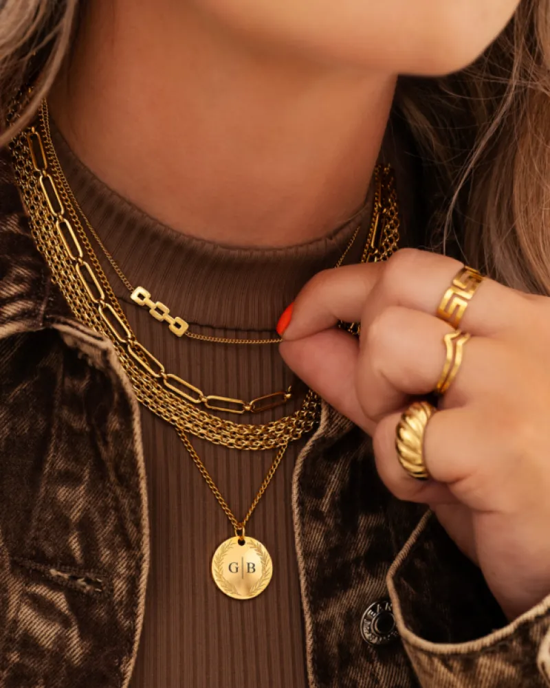 Finaste Coin necklace 2 initials goldplated Outlet
