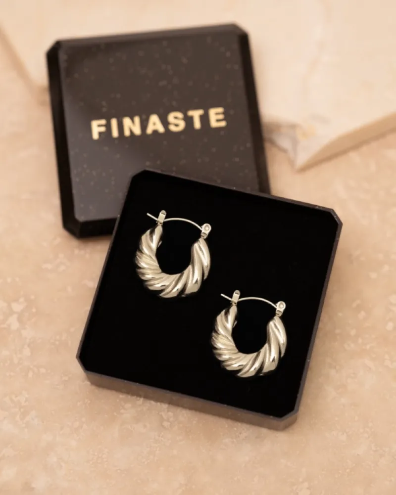 Finaste Croissant hoops Outlet