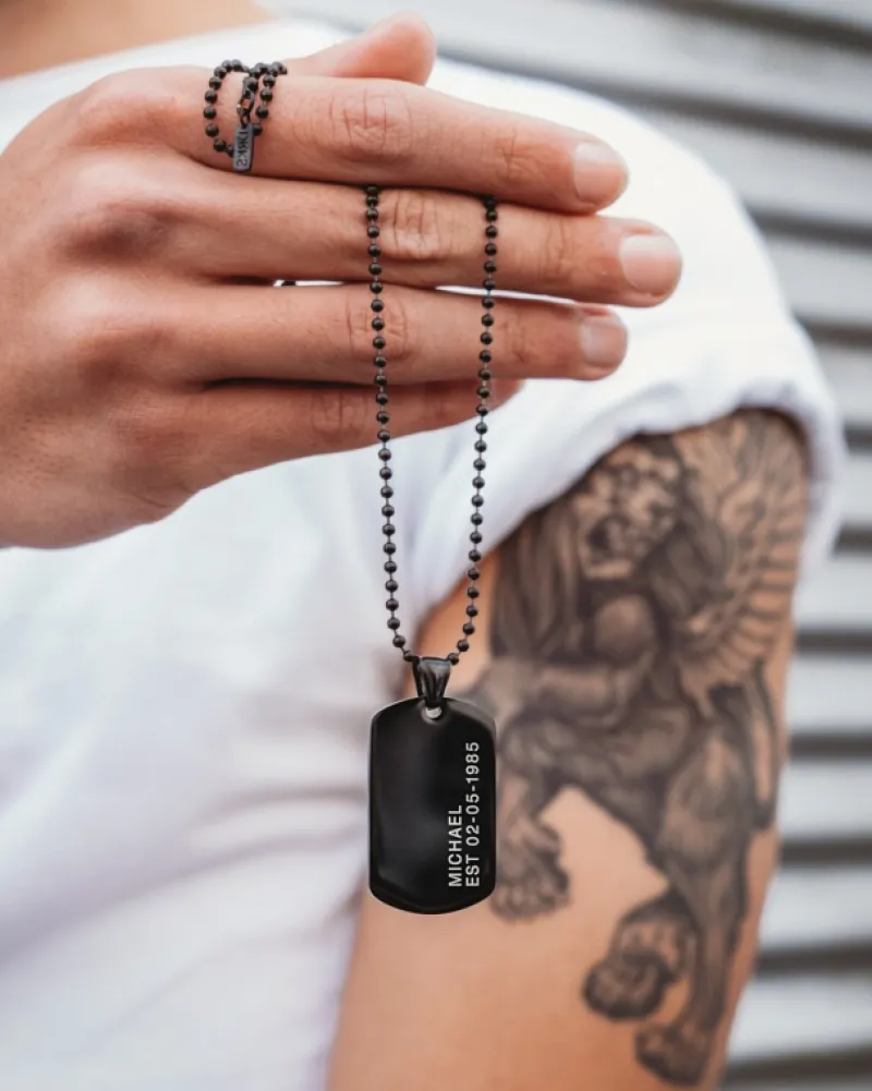 Finaste Dog tag ketting met naam en datum zwart New