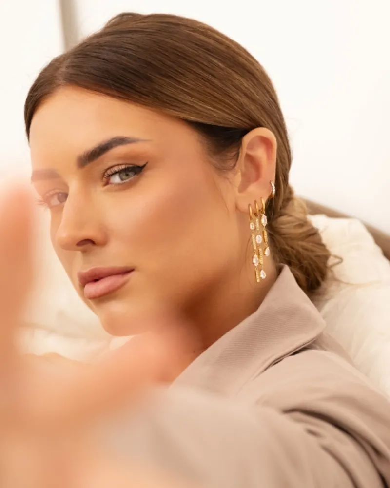 Finaste Exclusive crystal drops earrings goldplated Online