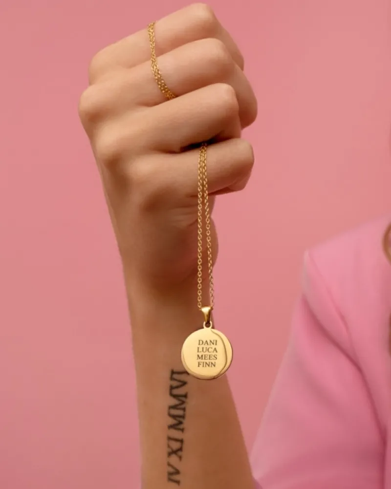 Finaste Familie naamketting goud kleurig Clearance