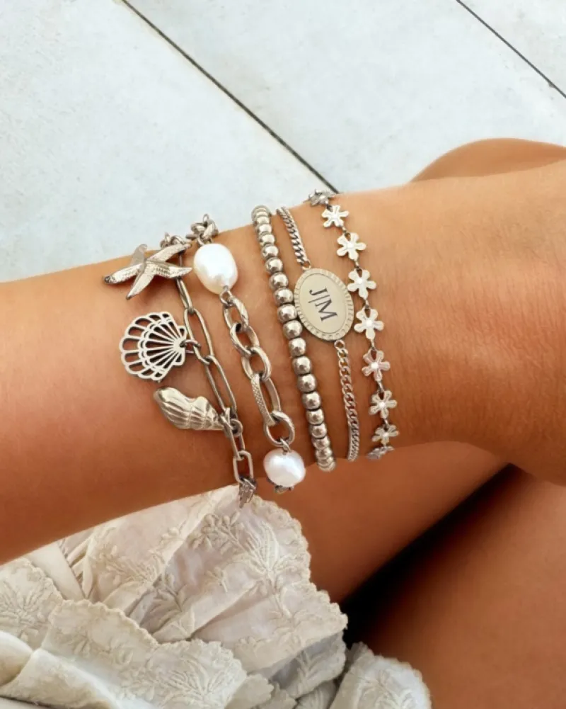 Finaste Flower Bracelet Sale