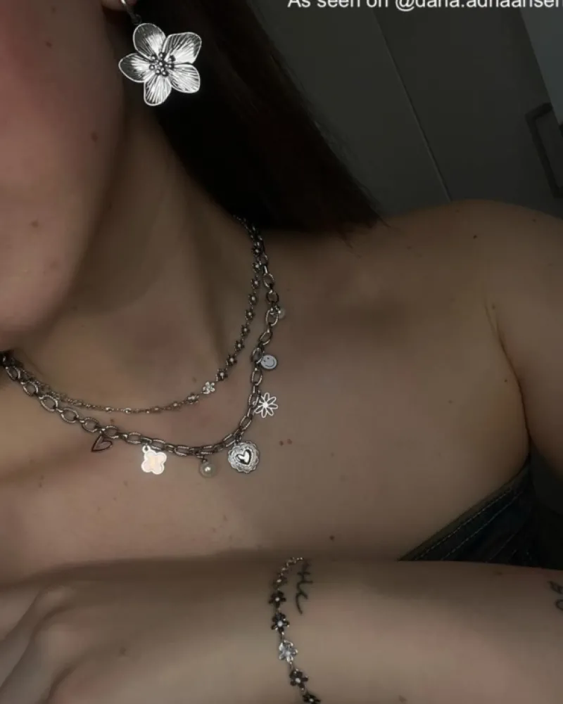 Finaste Flower Necklace Best