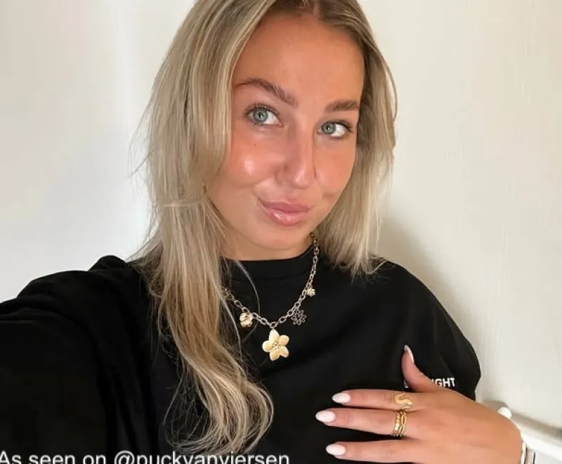 Finaste Flower ring goudkleurig Outlet
