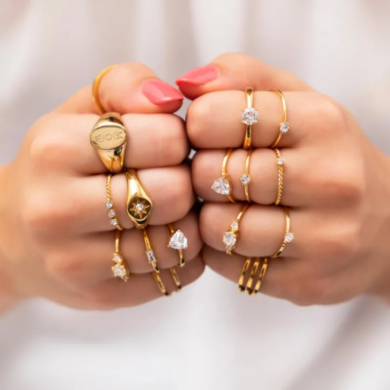 Finaste Gedraaid ringetje met steentje gold plated Best