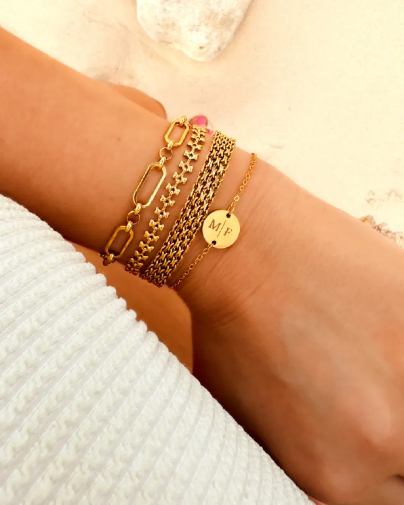 Finaste Gepersonaliseerde Armband Twee Initialen Goud Kleurig Sale