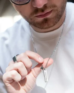 Finaste Gepersonaliseerde ketting voor hem kruisje Clearance