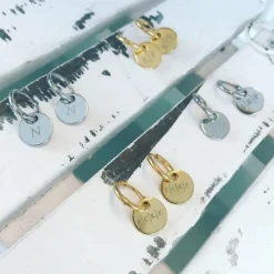 Finaste Gepersonaliseerde Oorbellen Twee Initialen Goud kleurig Sale