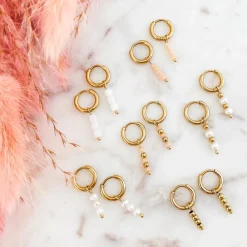 Finaste Goud kleurige oorbellen met roze steentjes Sale