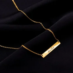 Finaste Graveerbare bar ketting met sierletters goud kleurig Online