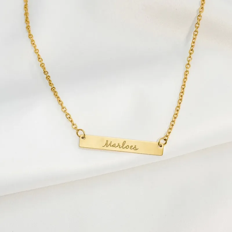 Finaste Graveerbare bar ketting met sierletters goud kleurig Online