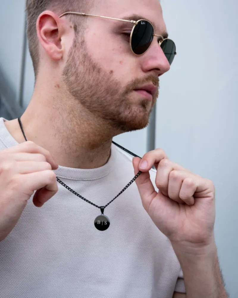 Finaste Graveerbare mannen ketting met munt zwart Fashion