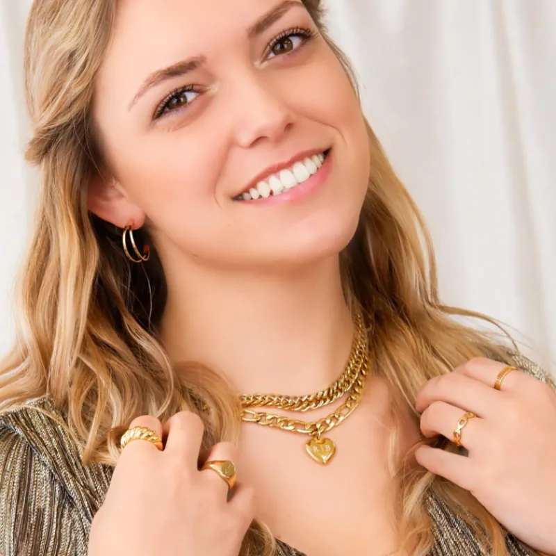 Finaste Grote zegelring 2 letters goud kleurig Clearance