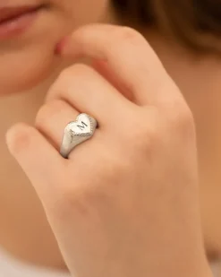 Finaste Heart zegelring met initials Hot