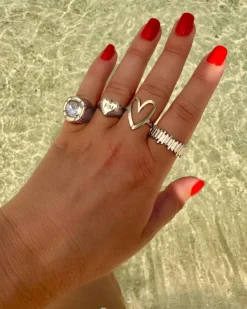 Finaste Heart zegelring met initials Hot