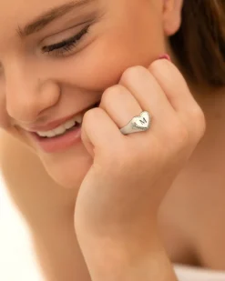 Finaste Heart zegelring met initials Hot