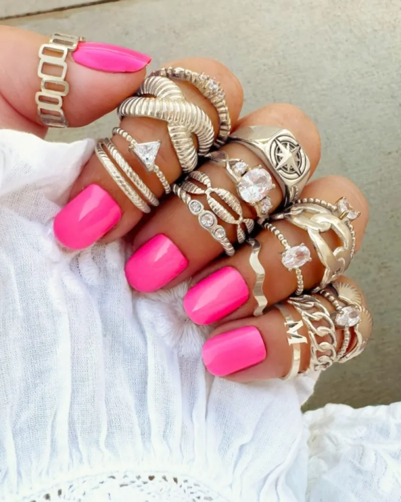 Finaste Influencer ring triangle Hot