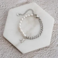 Finaste Initial armband chain & pearl kleur zilver Sale