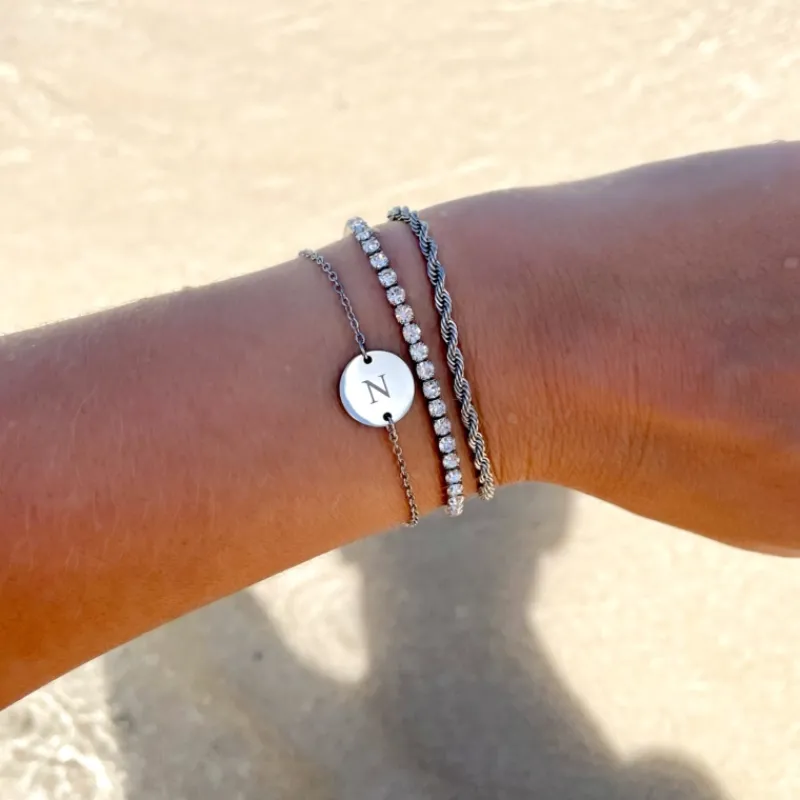 Finaste Initial Armband Coin New