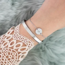 Finaste Initial Armband Coin New