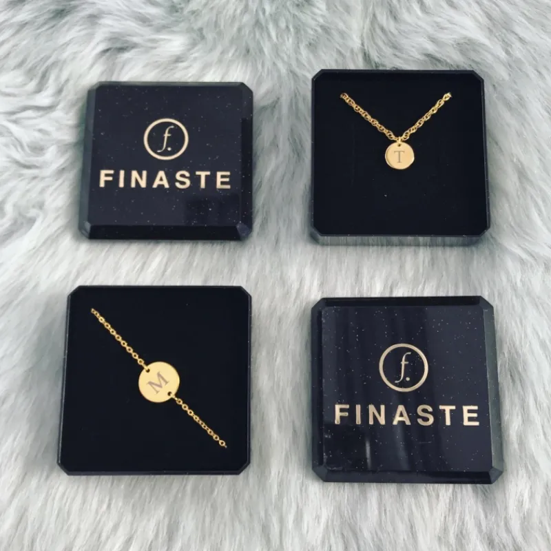 Finaste Initial Armband Coin Goud Kleurig Hot