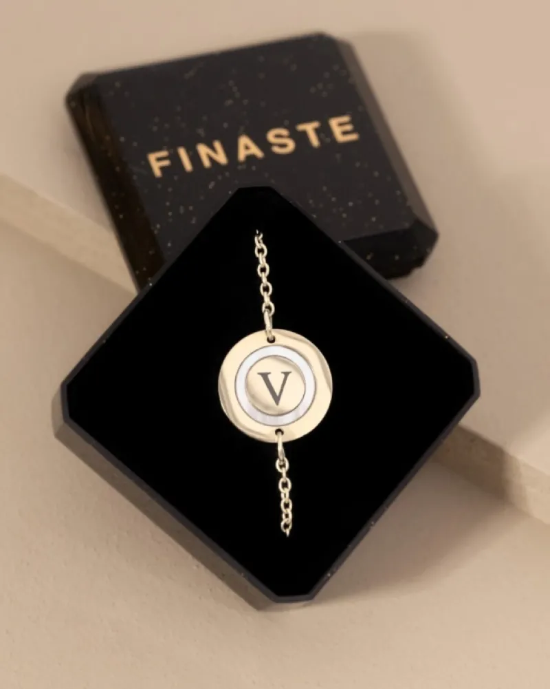 Finaste Initial armband luxury Hot
