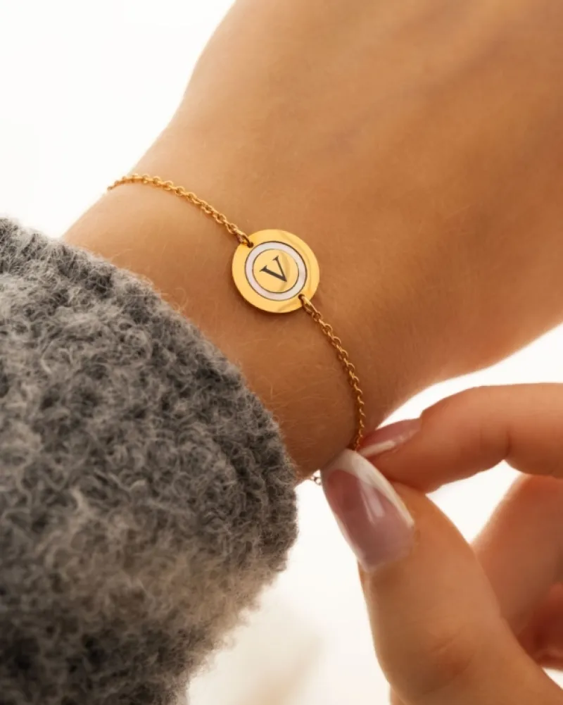 Finaste Initial armband luxury kleur goud Best