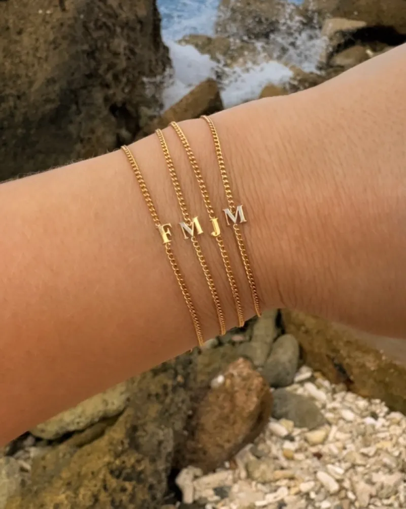 Finaste Initial bracelet mini goldplated New