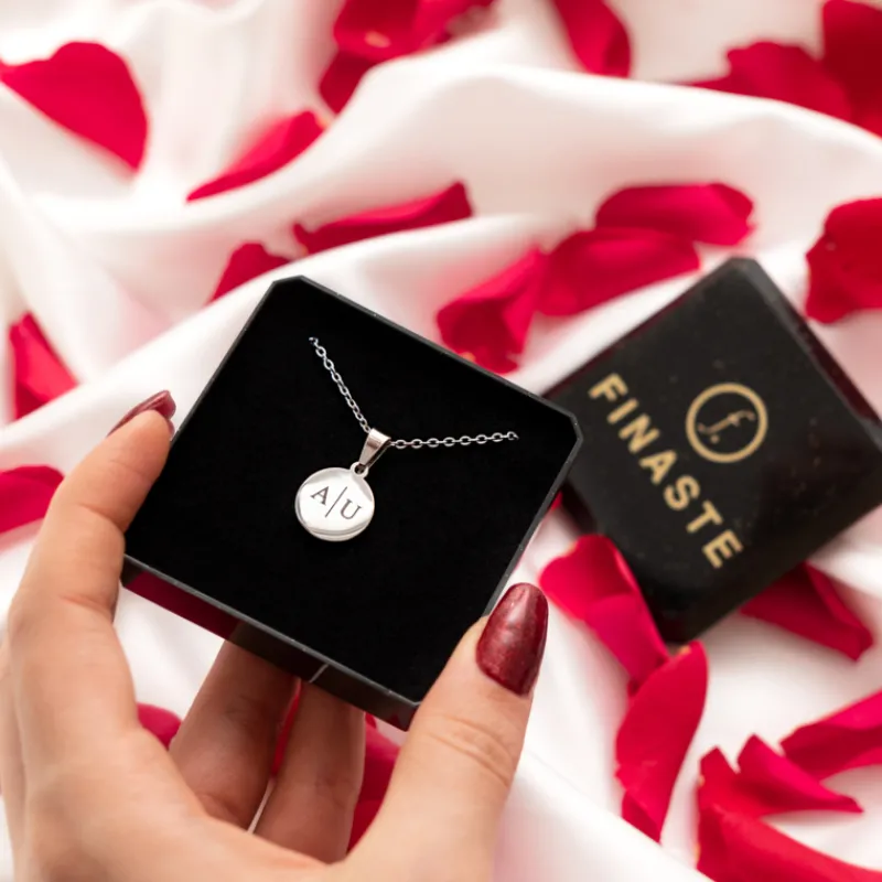 Finaste Initial necklace 2 letters Hot