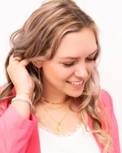Finaste Initial necklace 2 letters goudkleurig Hot