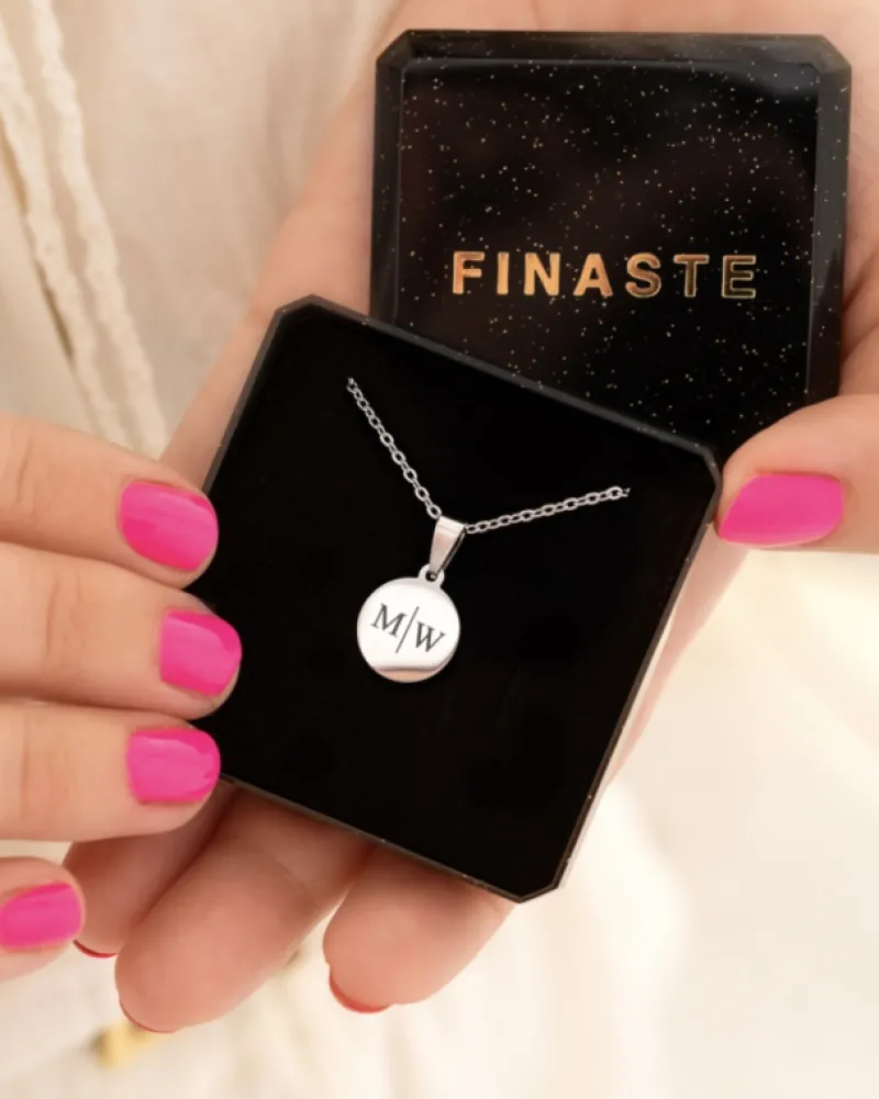 Finaste Initial necklace 2 letters Hot