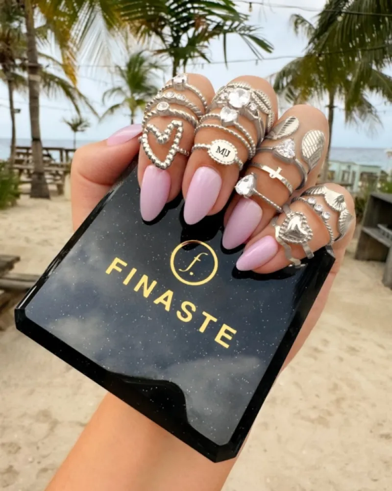 Finaste Initial ring mini Hot