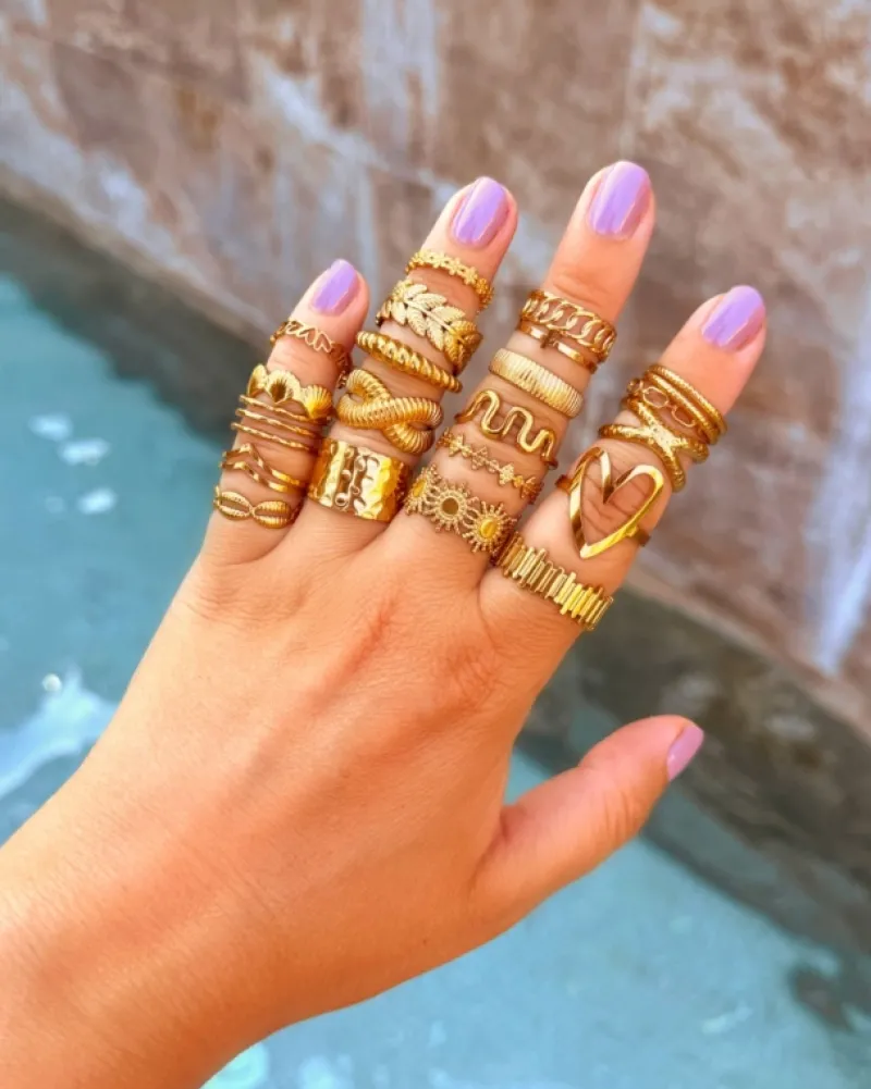 Finaste Initial ring mini goldplated Clearance